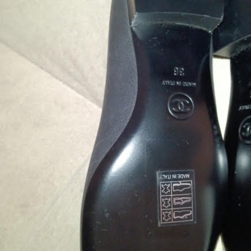CHANEL BUFFALO GLITTER STAR BALLERINA FLATS - Picture 10 of 10